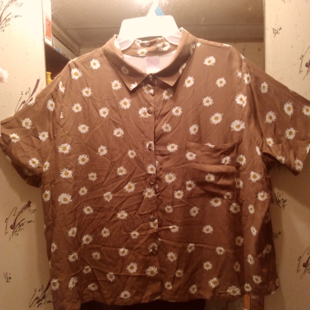 No Boundaries Brown daisy print short sleeve button up shirt size XXL(19)
